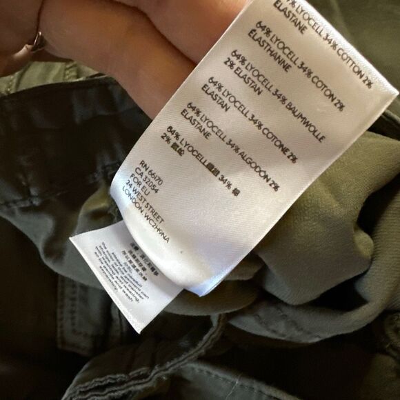 Anthropologie green cargo joggers 26 - Picture 4 of 10